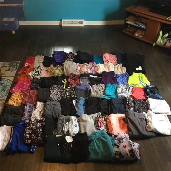 BUNDLE NAME BRAND DESIGNER WOMENS CLOTHING RESELL - Picture 2 of 6